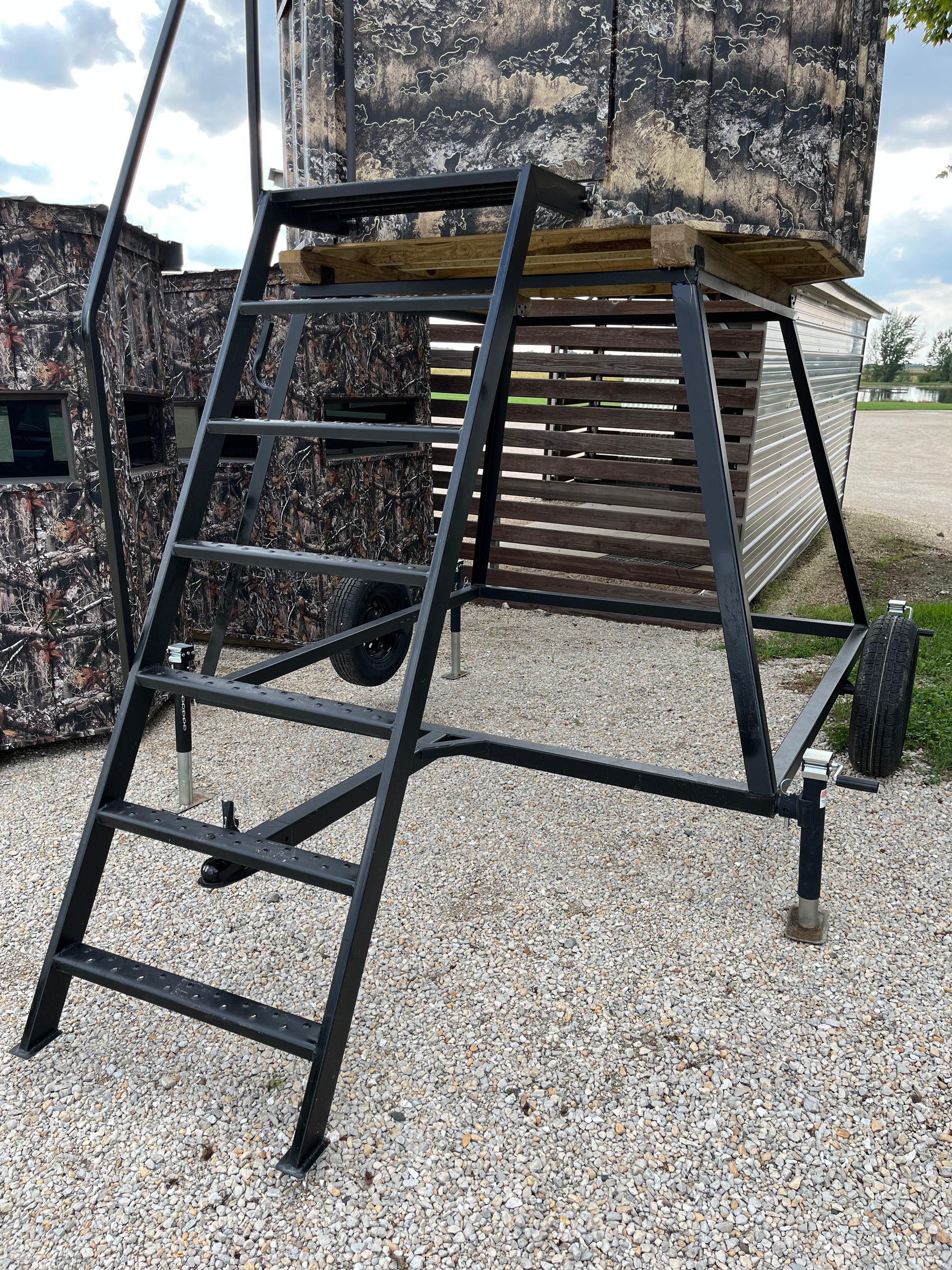 Midwest Thermal Optics BOWHUNTER 6x6 360 Hunting Blind w/ Vertical Windows
