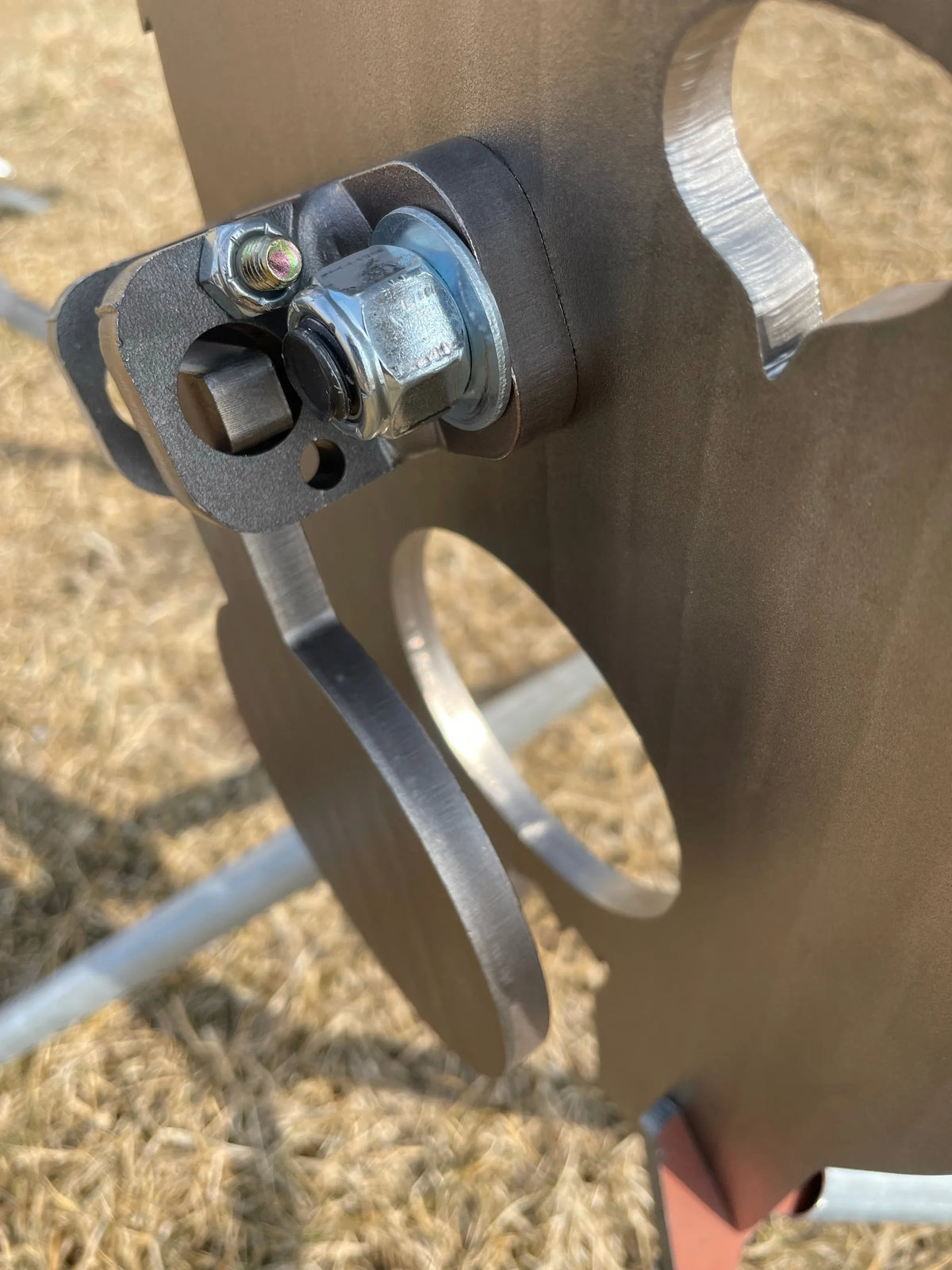 Atlas Targets Front Facing Coyote Reactive Target - Full Size