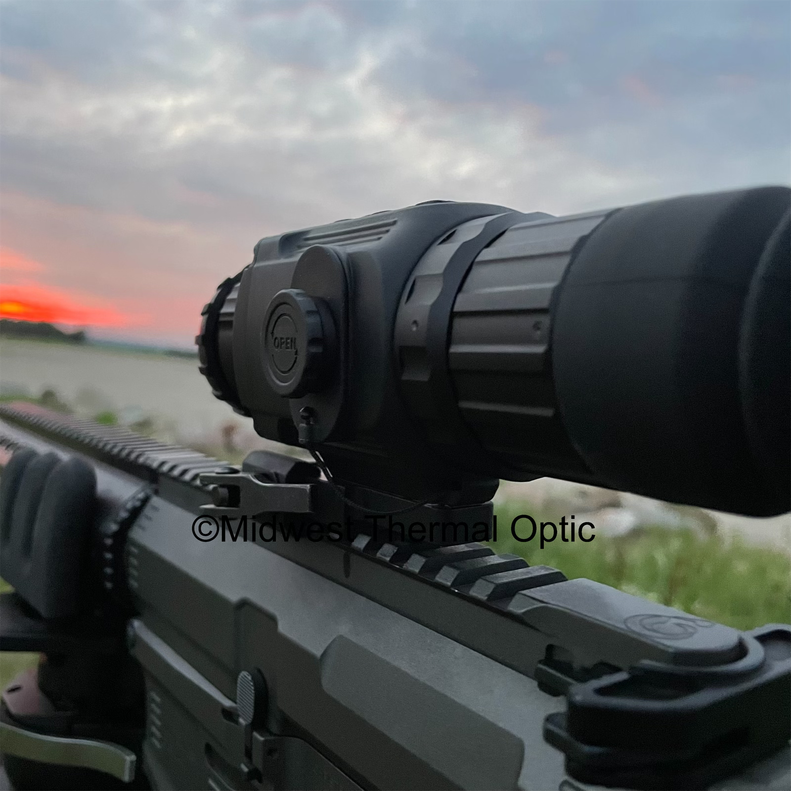 Bering Optics 🔥 Summer Sale Bering Super Yoter 25mm 640 BE46025L Larue Mount