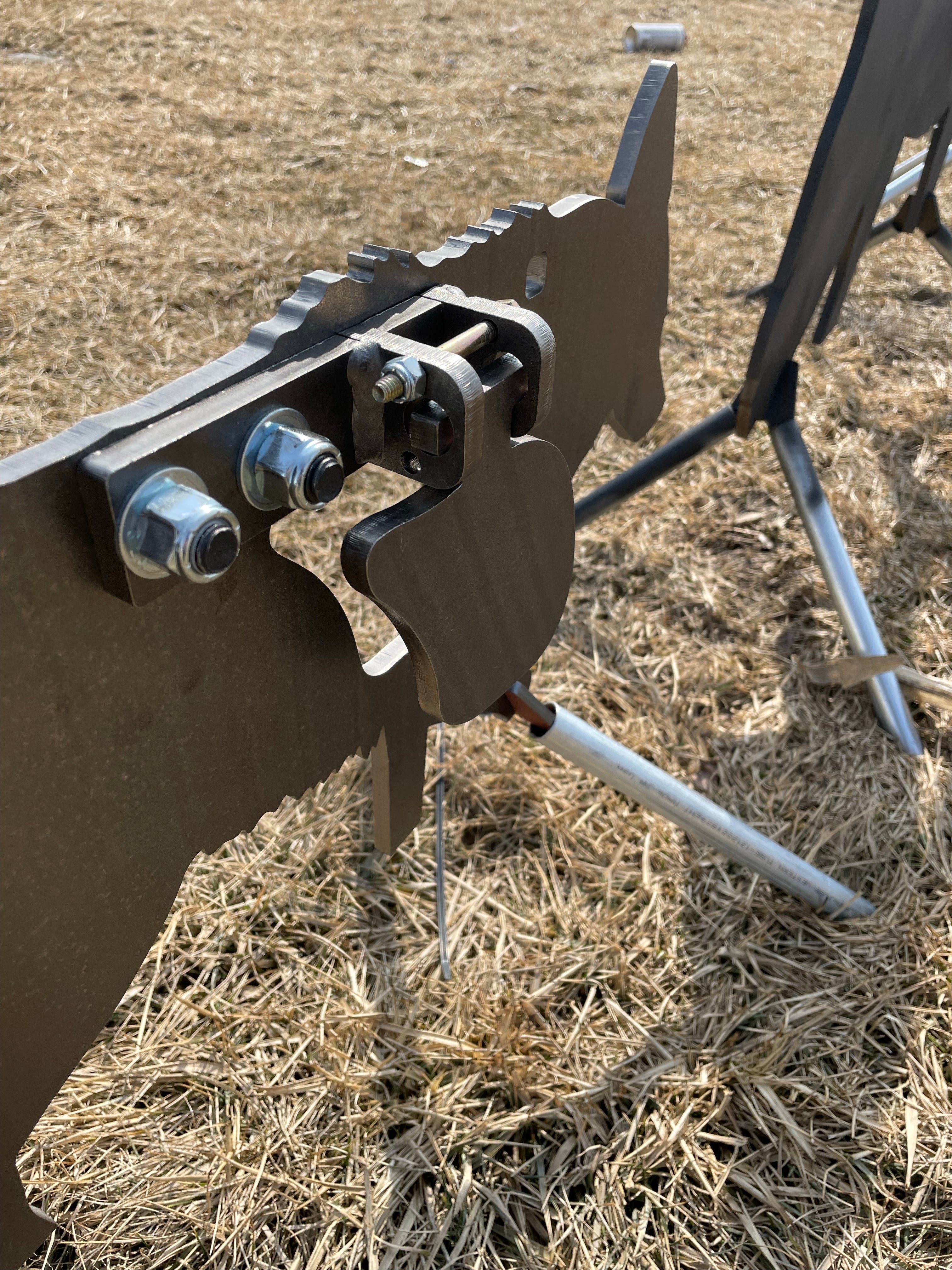 Atlas Targets AR500 Coyote Target W/ REACTIVE Vital - Small